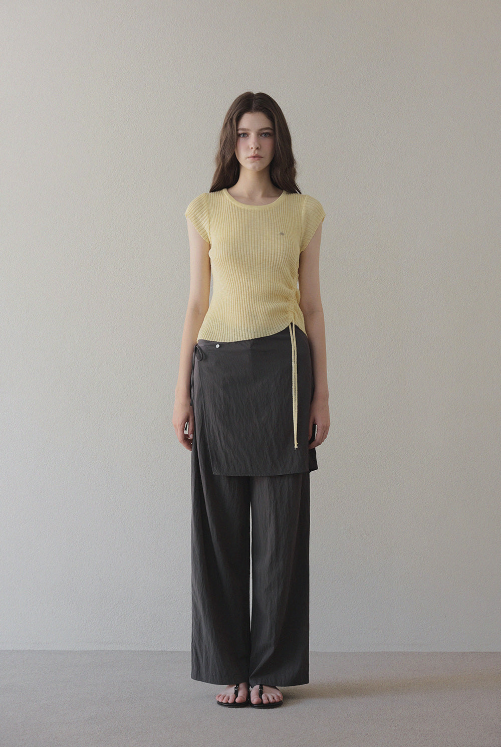 Holdy Contemporary Asymmetrical Short Sleeve Knit