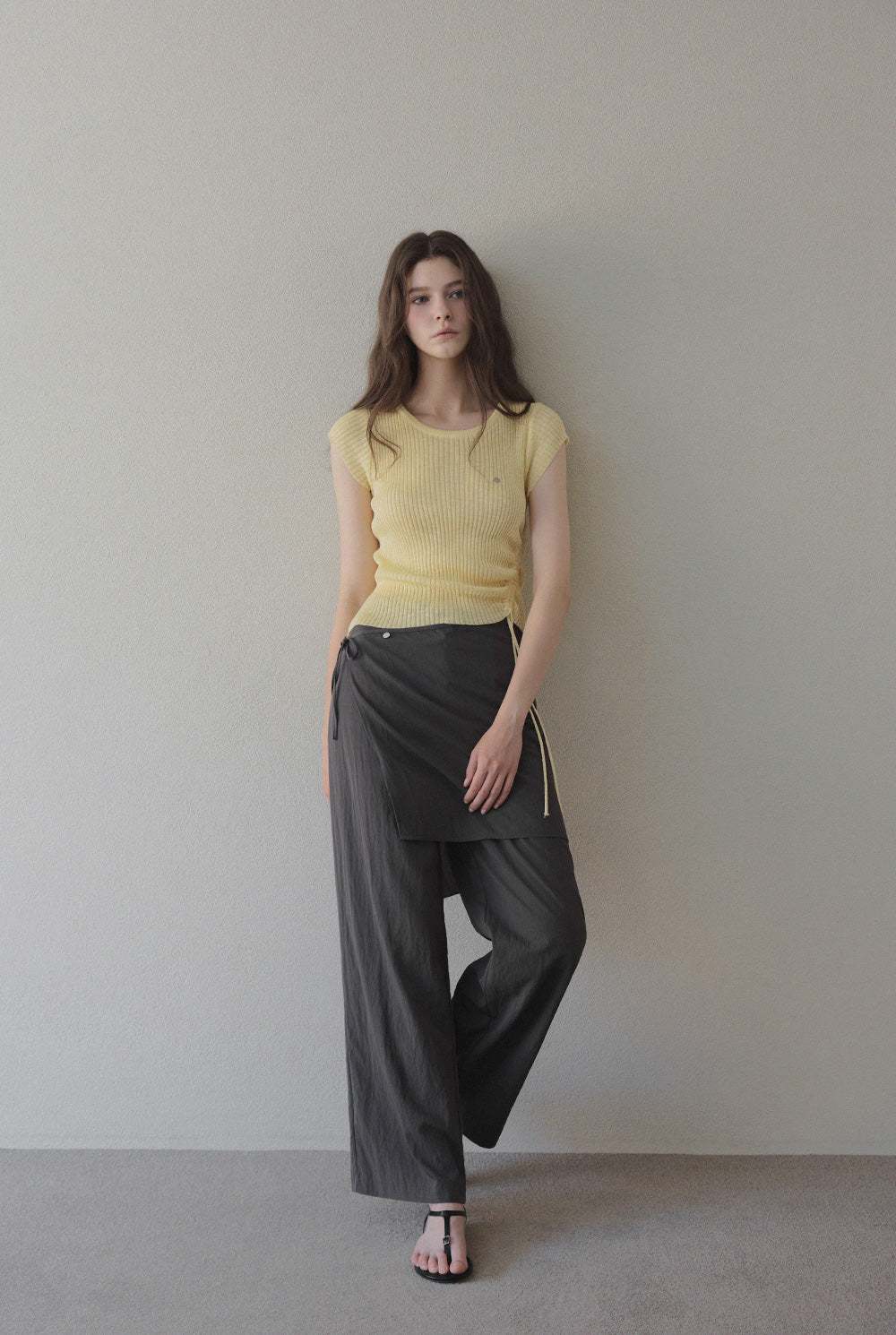 Holdy Contemporary Asymmetrical Short Sleeve Knit