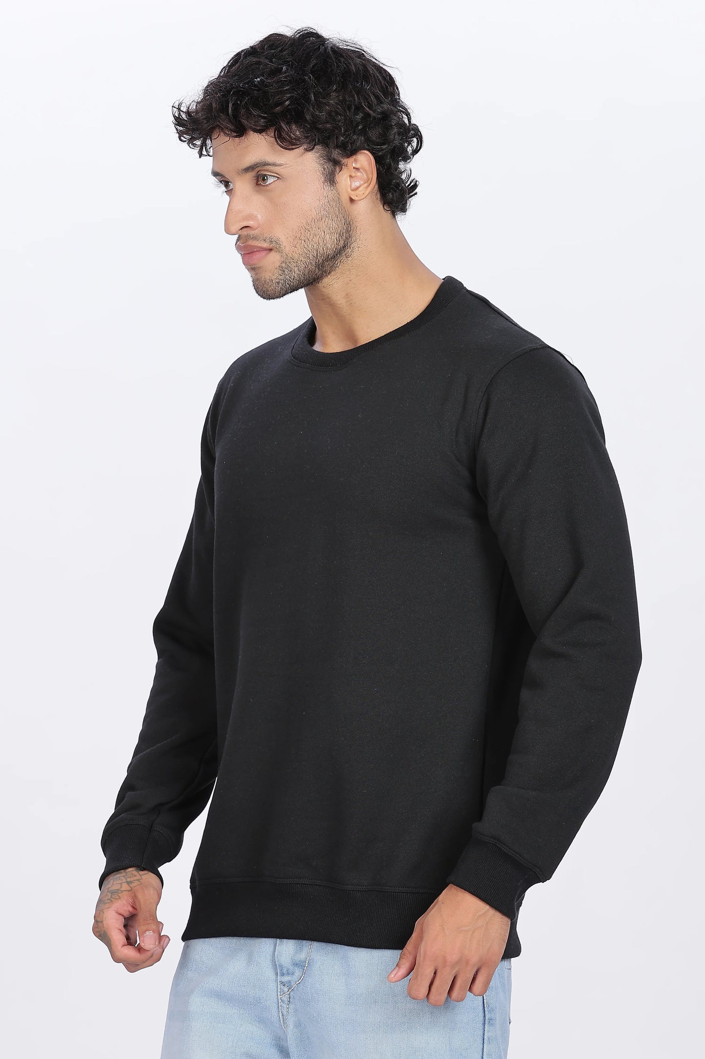 Black Sweatshirt Minimal Style & Everyday Comfort
