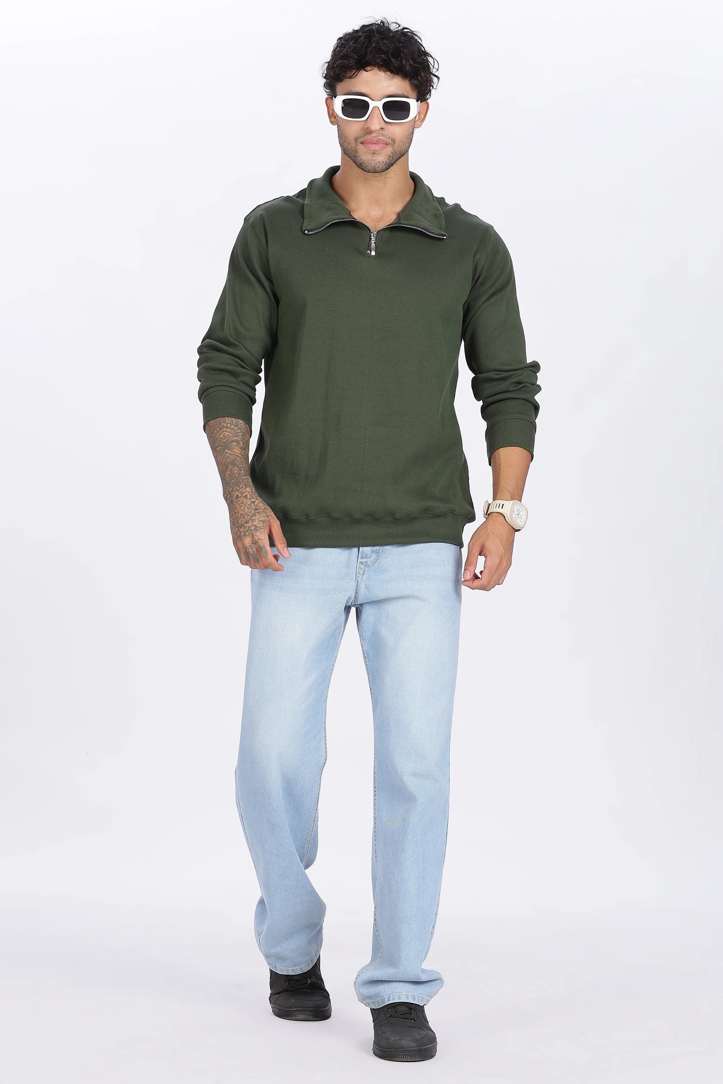 Green Quarter-Zip Sweatshirt Minimal, Comfortable & Stylish