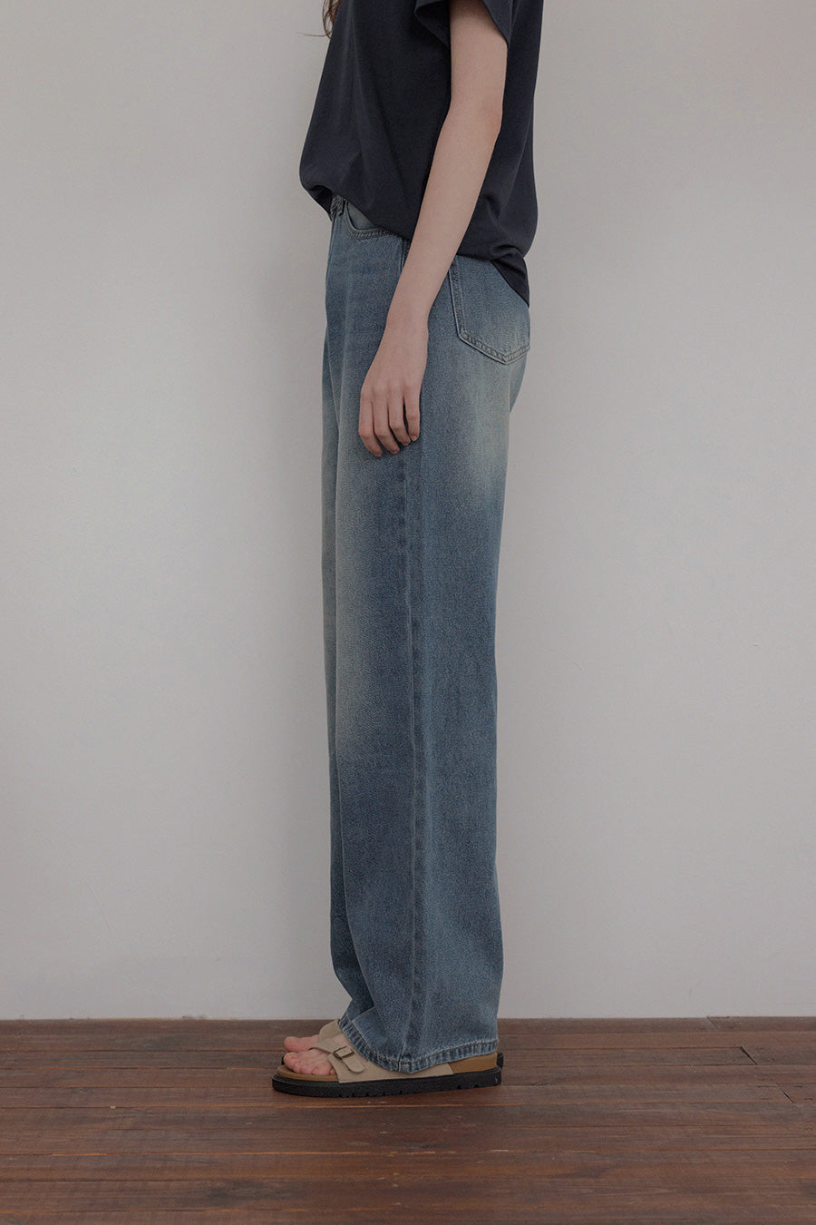 Roa Relaxed Fit Washed Wide Denim