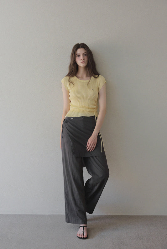 Holdy Contemporary Asymmetrical Short Sleeve Knit