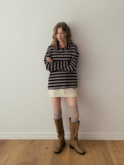 تي شيرت جولين رجبي بأكمام طويلة وياقة