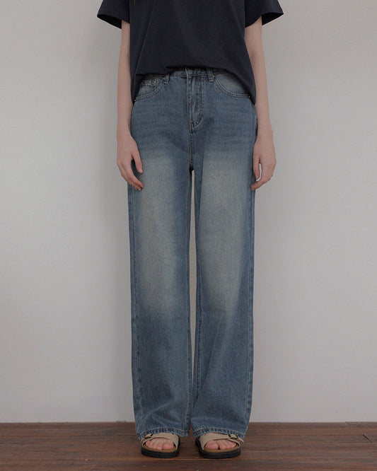 Roa Relaxed Fit Washed Wide Denim